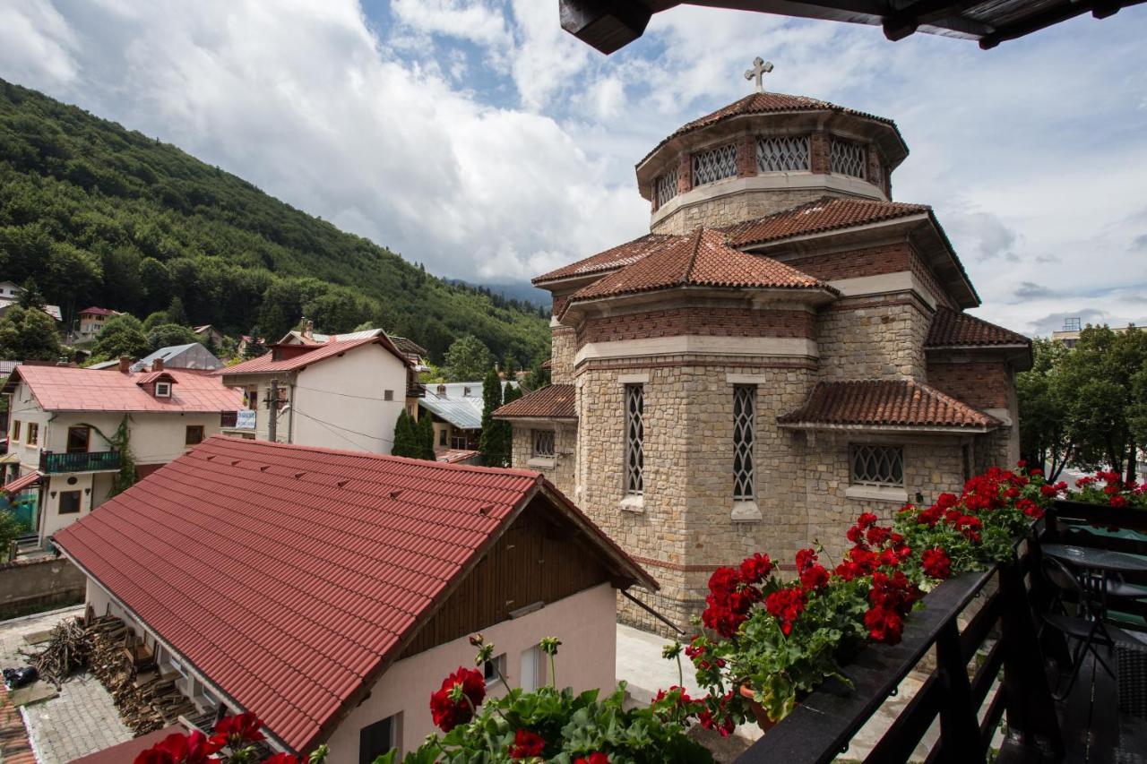 Pension Casa Wenge Sinaia Buitenkant foto