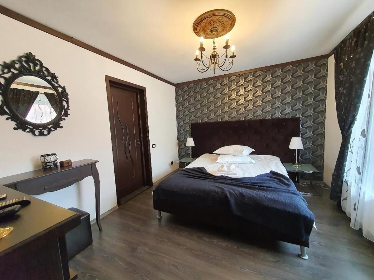 Pension Casa Wenge Sinaia Buitenkant foto